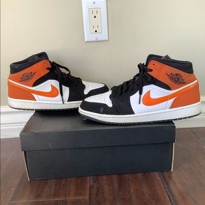 Jordan 1 Mid Shattered Backboard